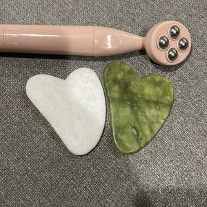 Gua Sha Facial massage tool 3 in the listing